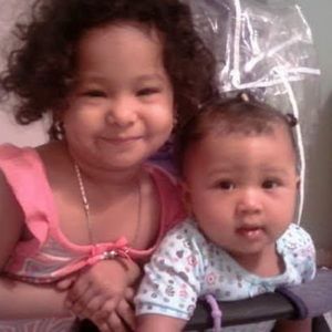 Meet your Posher, Dinorah